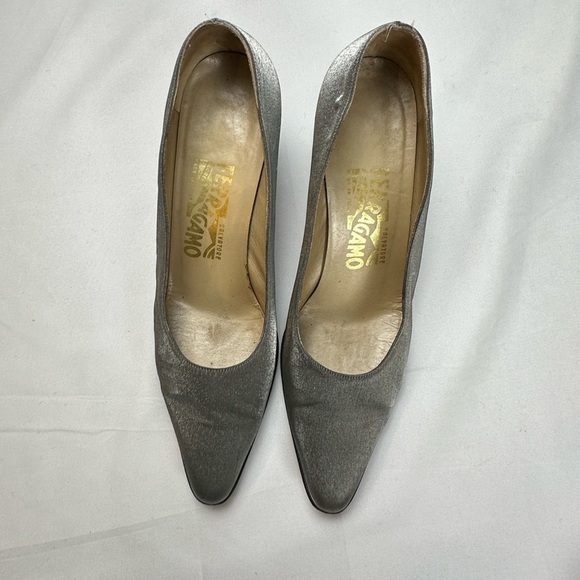 Salvatore Ferragamo Elegant Silver Women's Heels w/lace design (Size  7 1/2) - Picture 8 of 8